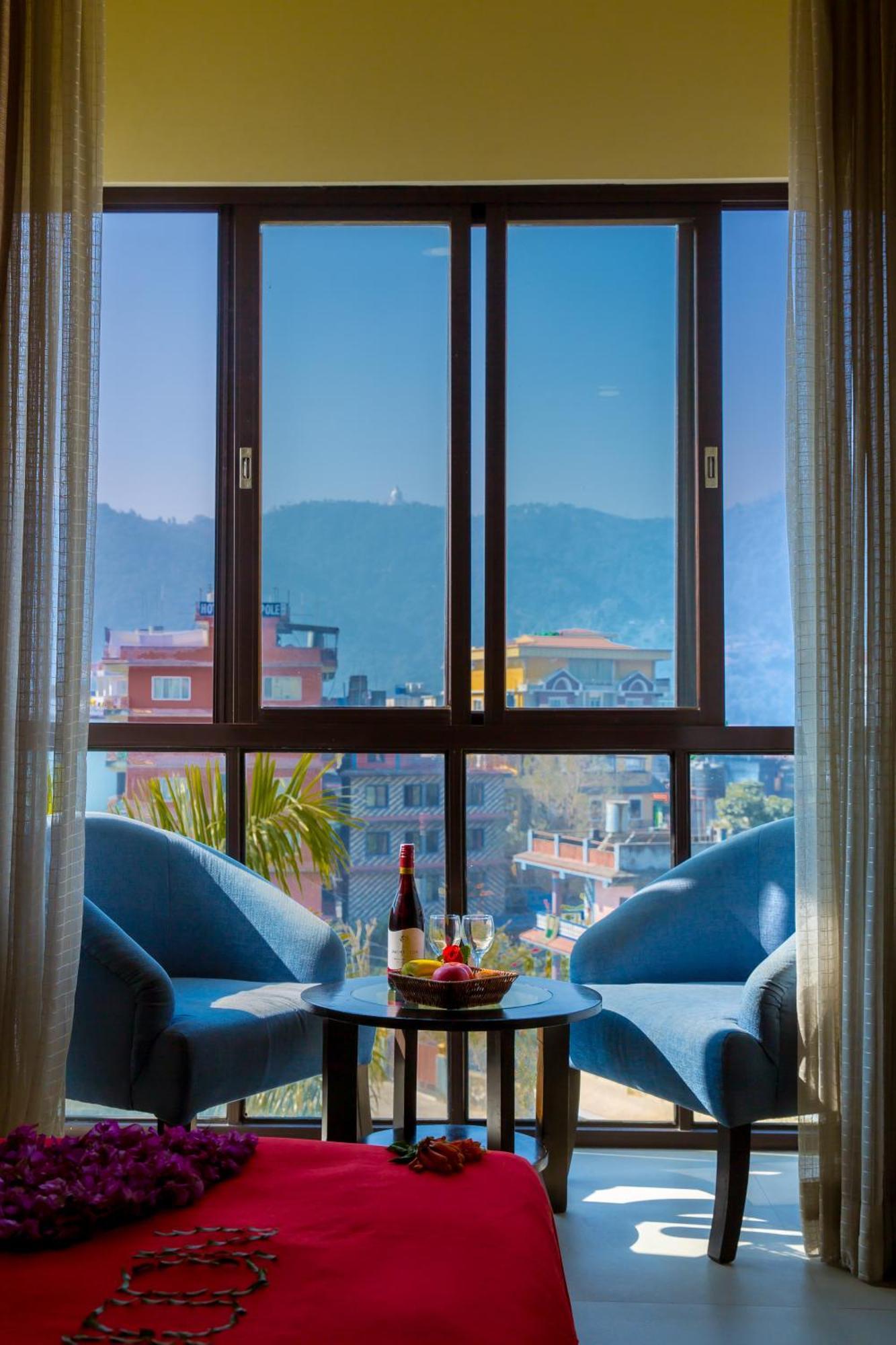 Tuki Resort Pokhara Luaran gambar