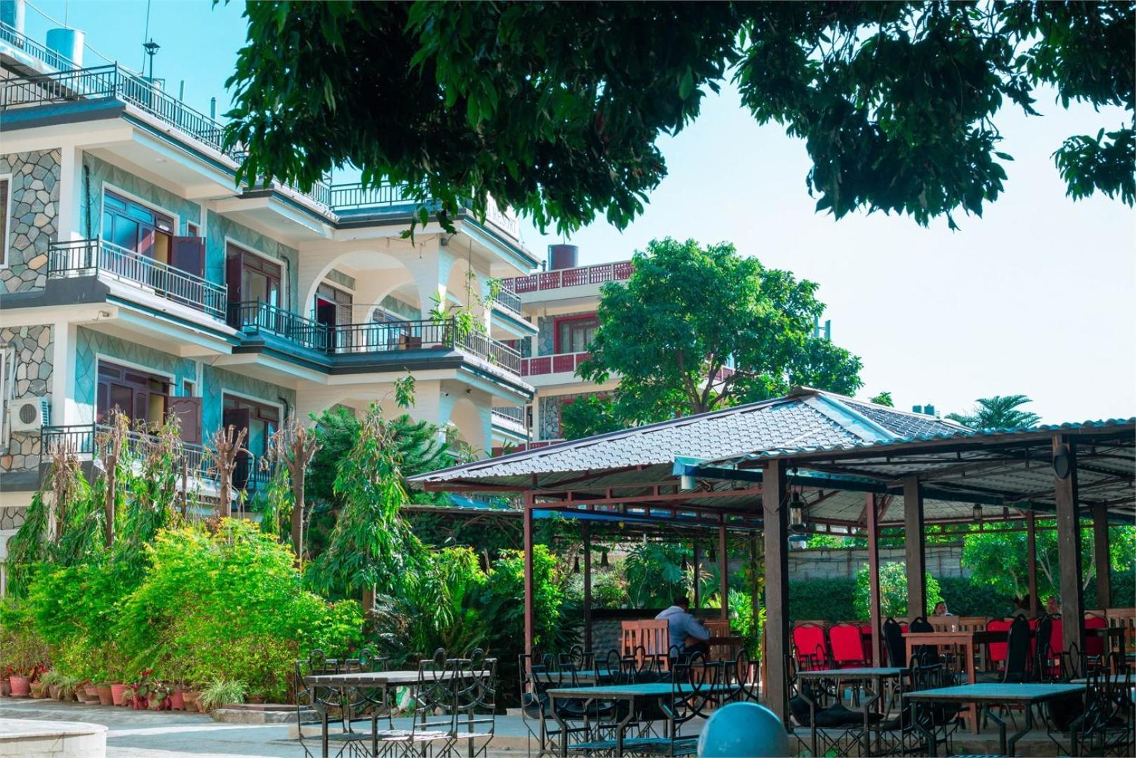 Tuki Resort Pokhara Luaran gambar
