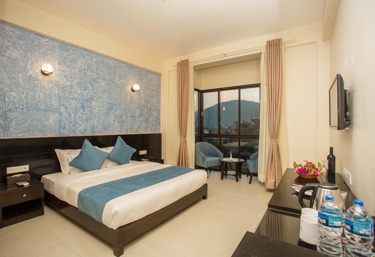 Tuki Resort Pokhara Luaran gambar