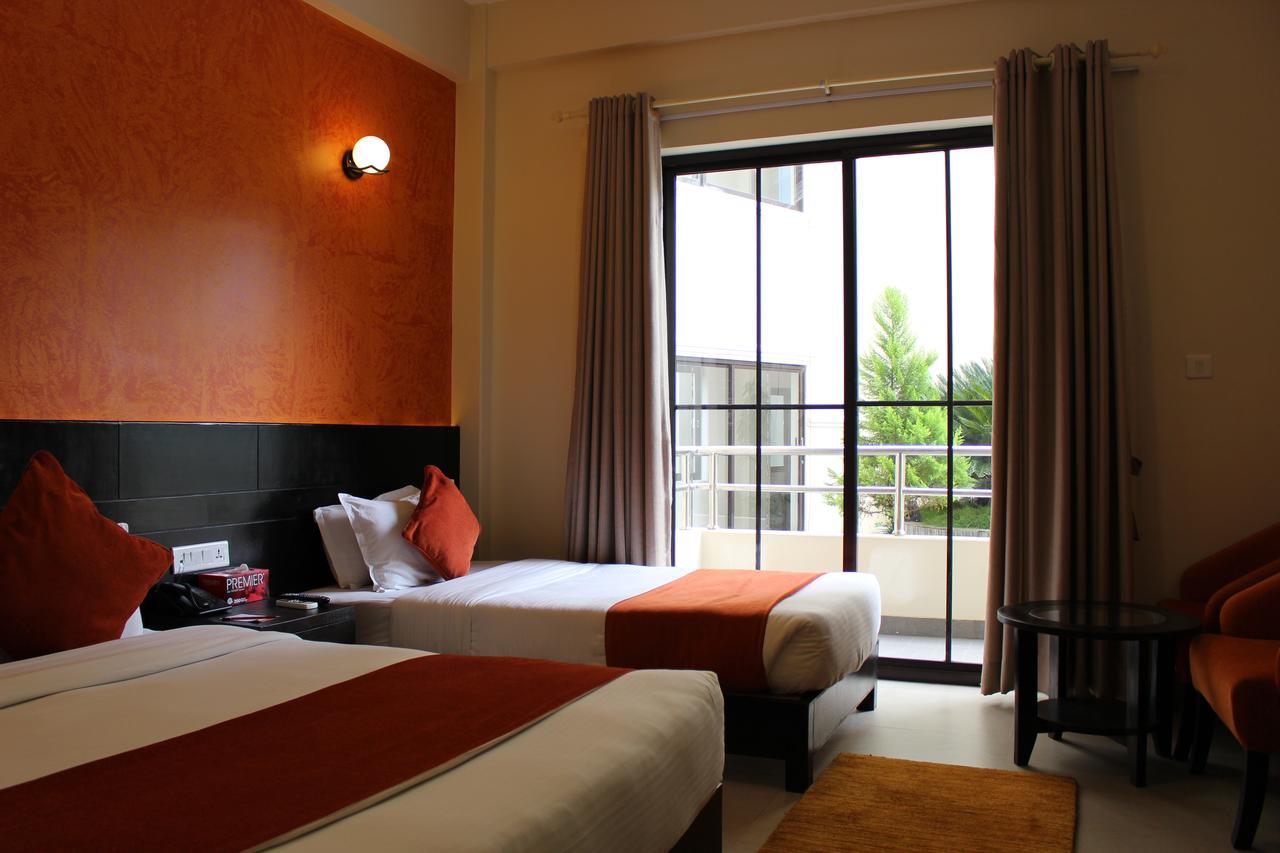 Tuki Resort Pokhara Luaran gambar